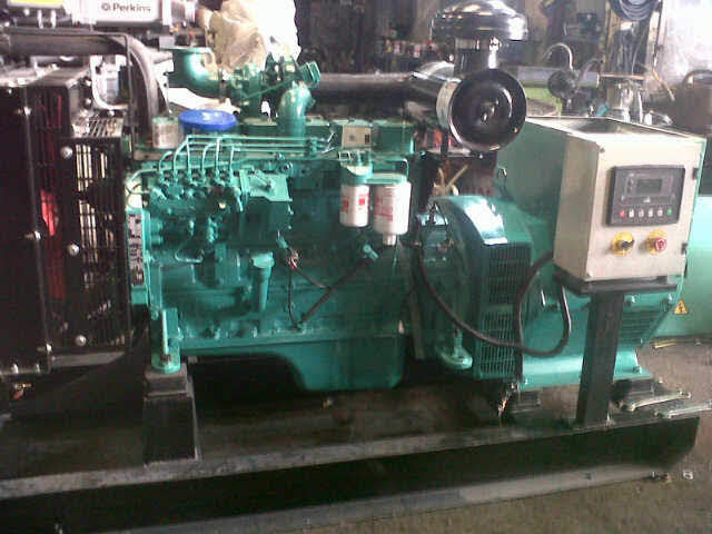 Suku cadang dan perlengkapan genset