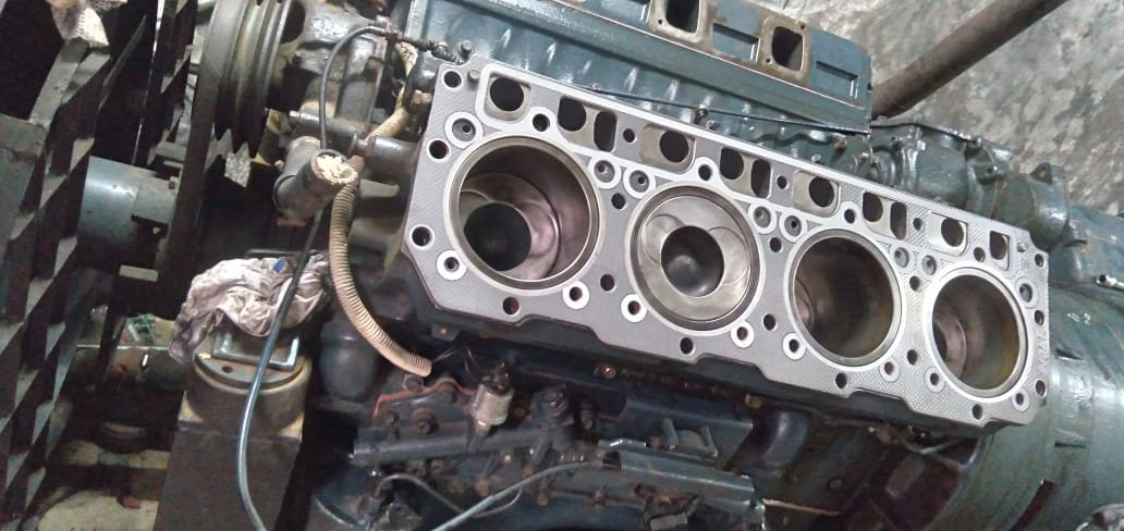 Suku cadang dan perlengkapan genset