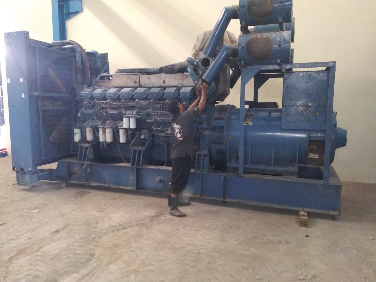 Service & Overhaul Engine