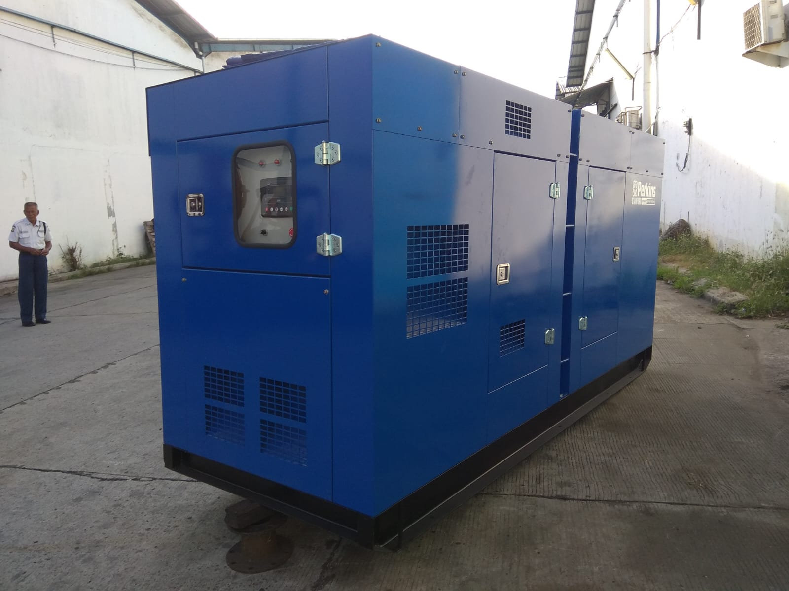 Instalasi Genset Besar & Kecil