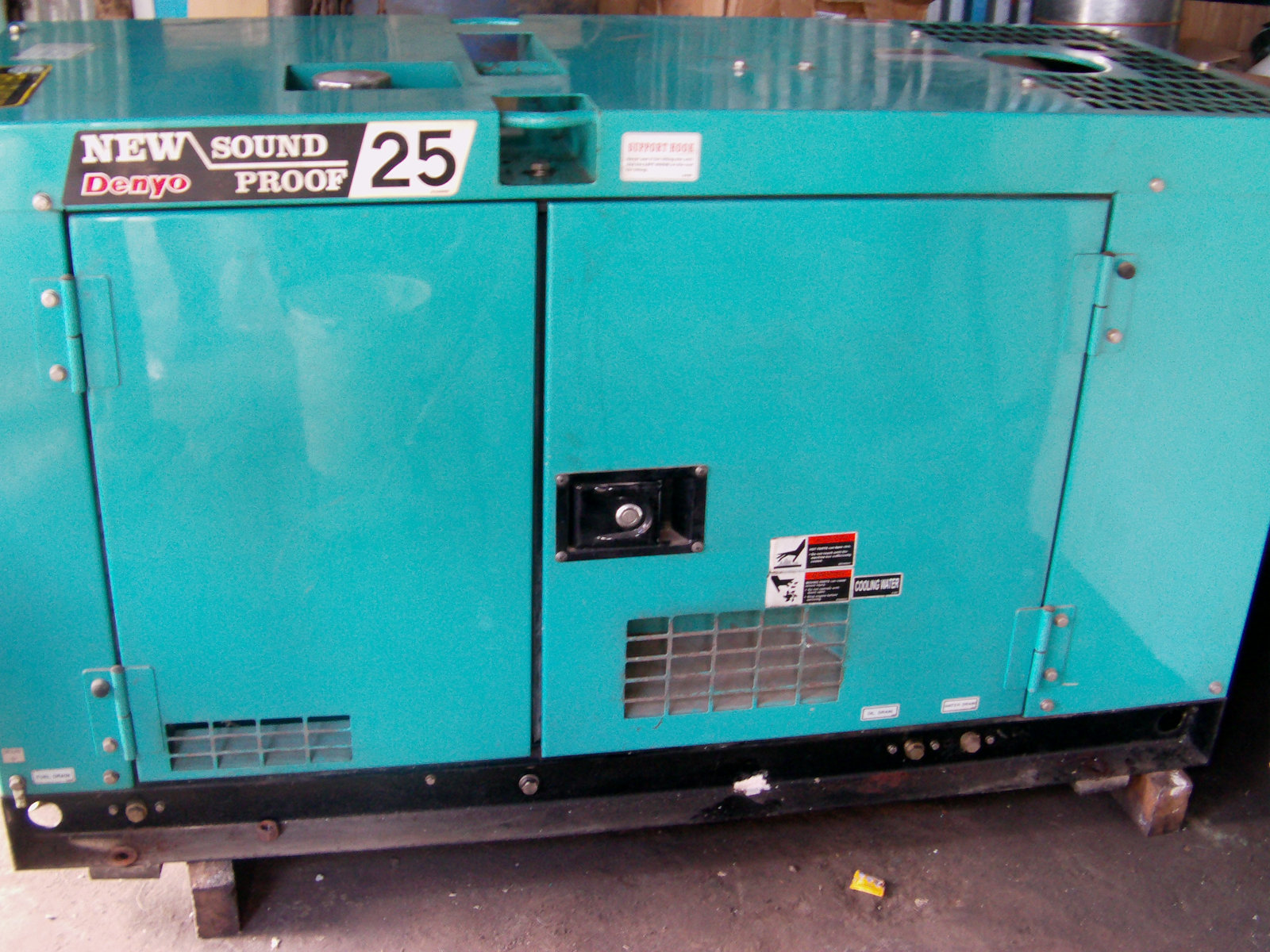 Unit genset Denyo